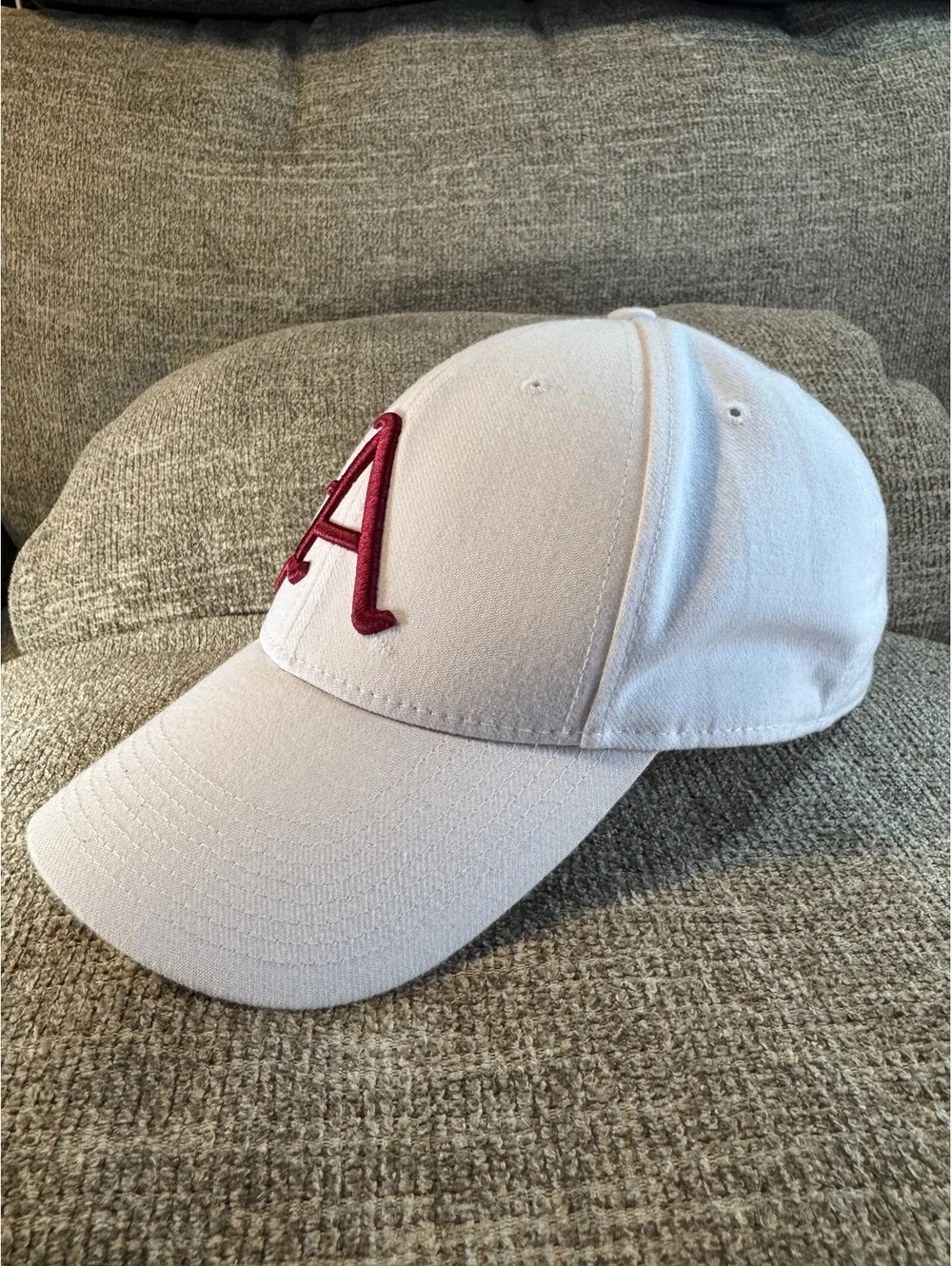 Nike Arkansas Razorbacks White/Red baseball cap “A
